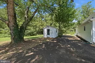 2010 River Rd, Lancaster, VA 22503 - Photo 33