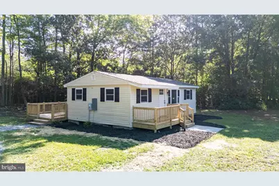 2029 Bluff Point Rd, Kilmarnock, VA 22482 - Photo 3