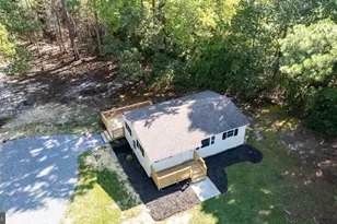 2029 Bluff Point Rd, Kilmarnock, VA 22482 - Photo 11