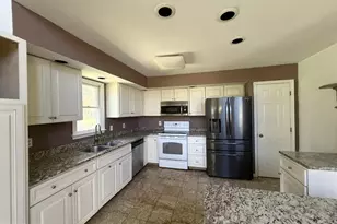 316 Sunset Dr, Weems, VA 22576 - Photo 3