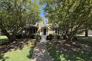 316 Sunset Dr, Weems, VA 22576 - Photo 1