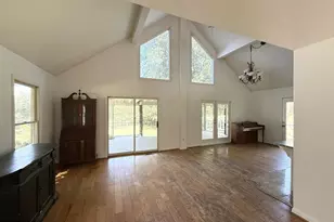 316 Sunset Dr, Weems, VA 22576 - Photo 9