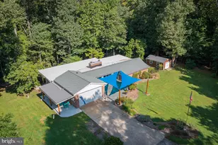 23 Oak Ridge Dr, Kilmarnock, VA 22482 - Photo 3