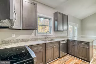 183 Sleigh Bell Ln, Madison, VA 22727 - Photo 9