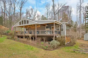 2586 W Hoover Rd, Haywood, VA 22722 - Photo 35