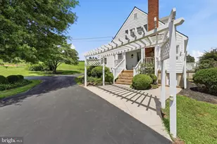 6117 S F T Valley Rd, Etlan, VA 22719 - Photo 7