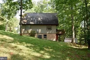 221 S Honeysuckle Ln, Madison, VA 22727 - Photo 5