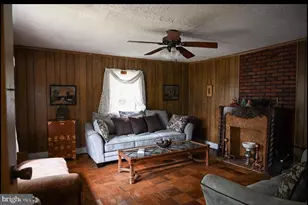 92 Buggy, Rochelle, VA 22738 - Photo 3