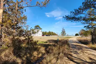 1887 Point Breeze Dr, Hudgins, VA 23076 - Photo 17