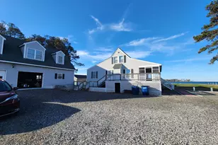 1887 Point Breeze Dr, Hudgins, VA 23076 - Photo 9