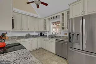 1887 Point Breeze Dr, Hudgins, VA 23076 - Photo 51