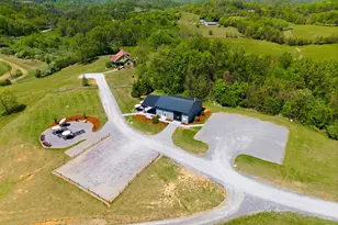 60 Great Valley Ln, Natural Bridge, VA 24578 - Photo 5