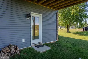 115 Waterfront Dr, Raphine, VA 24472 - Photo 39