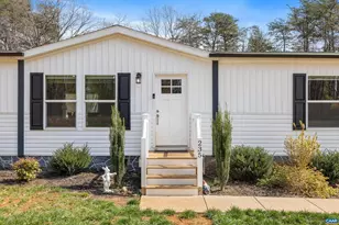 235 Shores Rd, Palmyra, VA 22963 - Photo 1