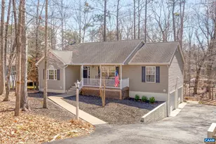37 W Lake Forest Dr, Palmyra, VA 22963 - Photo 1