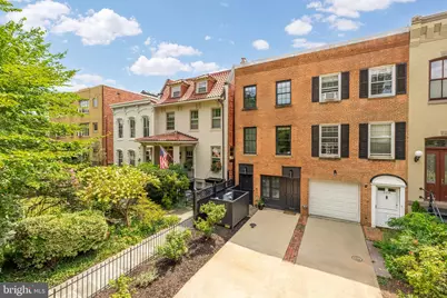 811 E Capitol Street SE, Washington, DC 20003 - Photo 1