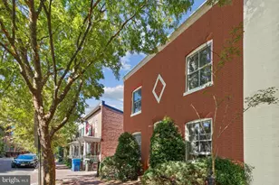 2143 Newport Pl NW, Washington, DC 20037 - Photo 1