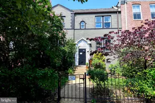 719 12th St SE, Washington, DC 20003 - Photo 1