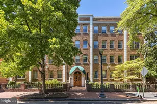 18 9th St NE, Washington, DC 20002 - Photo 1