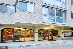 922 24th St NW, Washington, DC 20037 - Photo 1