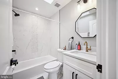 1732 L Street NE, Washington, DC 20002 - Photo 15