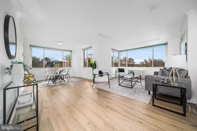 4000 Tunlaw Road NW #811, Washington, DC 20007 - Photo 1