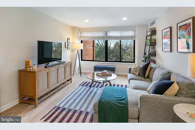 3114 Wisconsin Avenue NW #202, Washington, DC 20016 - Photo 1
