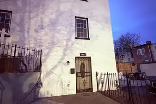 1170 Abbey Pl NE, Washington, DC 20002 - Photo 1