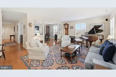 2828 Wisconsin Avenue NW #301, Washington, DC 20007 - Photo 1