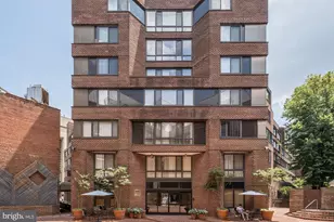 1077 30th St NW, Washington, DC 20007 - Photo 1