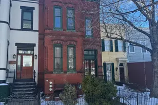 526 8th St NE, Washington, DC 20002 - Photo 1