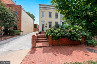 315 Constitution Avenue NE, Washington, DC 20002 - Photo 1
