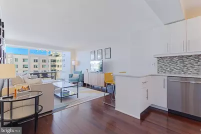 730 24th Street NW #718, Washington, DC 20037 - Photo 1
