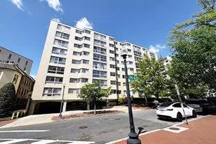 922 24th Street NW, Washington, DC 20037 - Photo 1