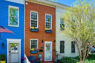 903 12th St SE, Washington, DC 20003 - Photo 1
