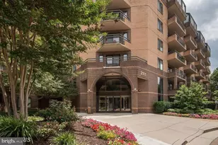 2111 Wisconsin Ave NW, Washington, DC 20007 - Photo 1