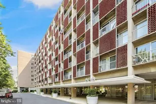 800 4th St SW, Washington, DC 20024 - Photo 1