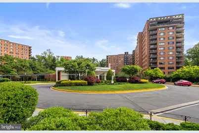 4201 Cathedral Avenue NW #T10E, Washington, DC 20016 - Photo 1