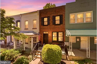 329 17th Street SE, Washington, DC 20003 - Photo 1