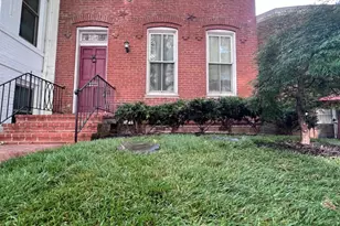 947 25th St NW, Washington, DC 20037 - Photo 1