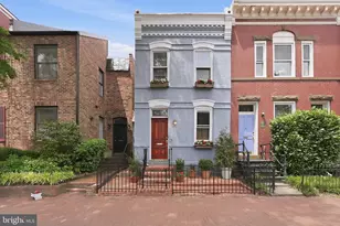 315 11th St SE, Washington, DC 20003 - Photo 1