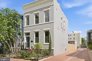721 10th St NE, Washington, DC 20002 - Photo 1