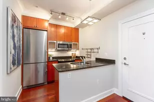 1121 24th St NW, Washington, DC 20037 - Photo 1