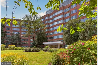 4000 Tunlaw Road NW #705, Washington, DC 20007 - Photo 1