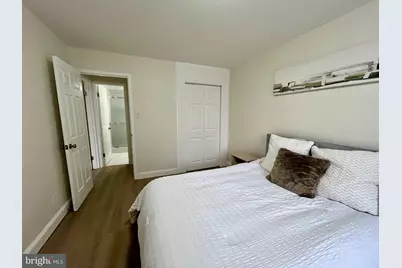 2401 H Street NW #807, Washington, DC 20037 - Photo 1