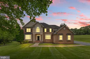 5204 Muirfield Dr, Ijamsville, MD 21754 - Photo 1