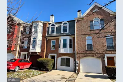 42 Victoria Square, Frederick, MD 21702 - Photo 1