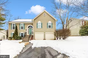 1012 Dulaney Mill Dr, Frederick, MD 21702 - Photo 1