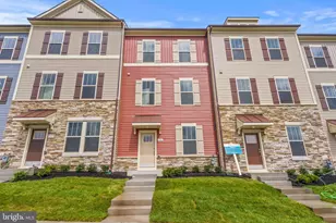 5907 Garden Walk Dr, Frederick, MD 21703 - Photo 1