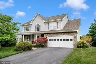13570 Deer Brook Ct, Mount Airy, MD 21771 - Photo 1